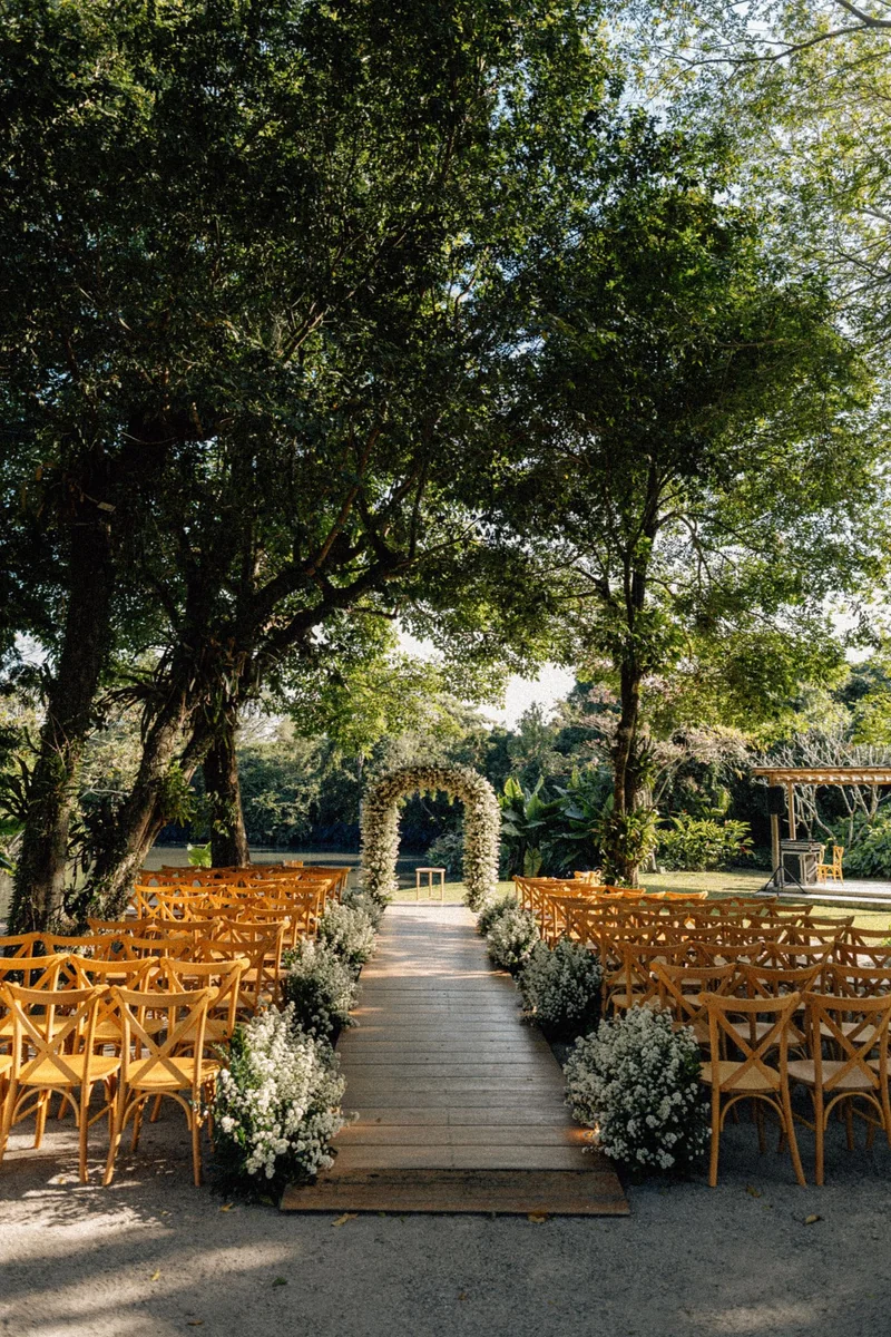 Decoração rústica e elegante para casamento