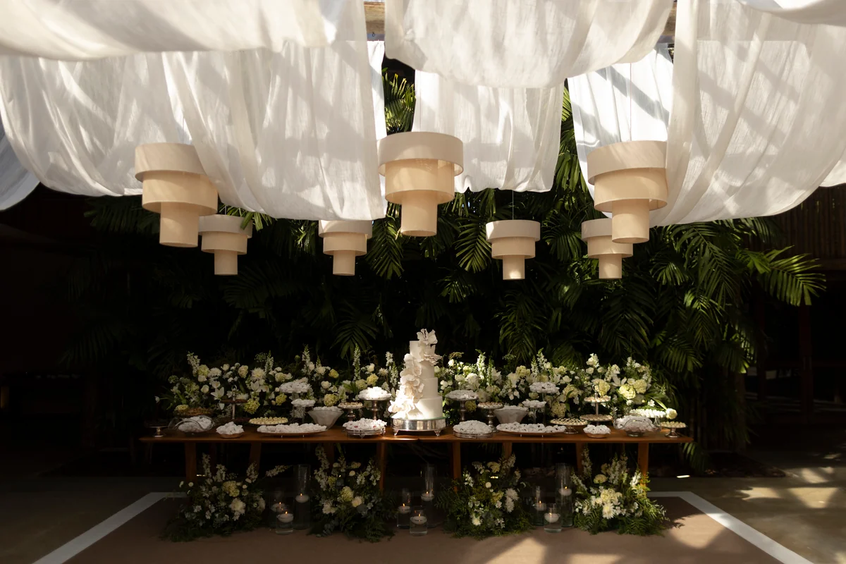 Jardim e paisagismo do espaço Meio do Mato