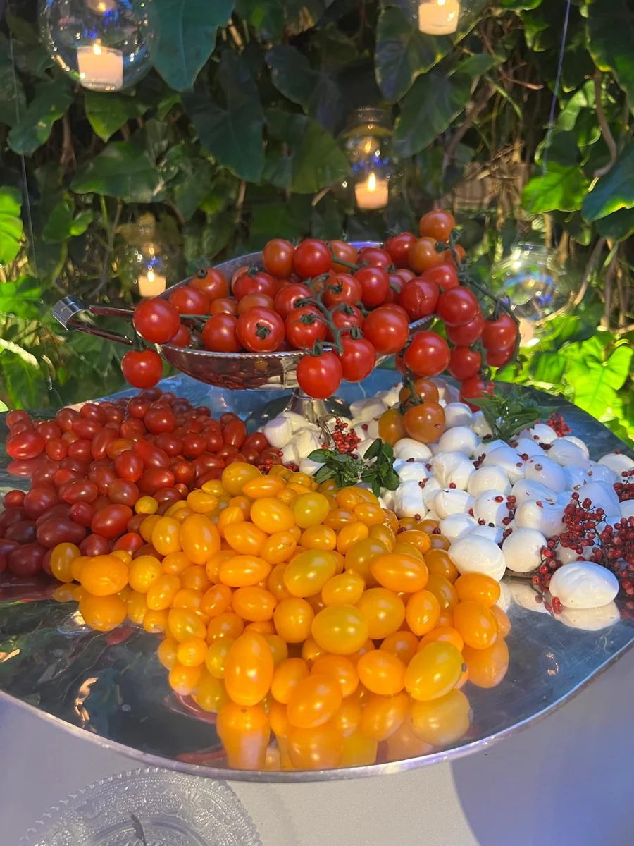 Coquetel de boas-vindas servido aos convidados